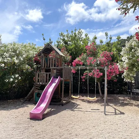 Le Clos Des Lauriers Nyaraló